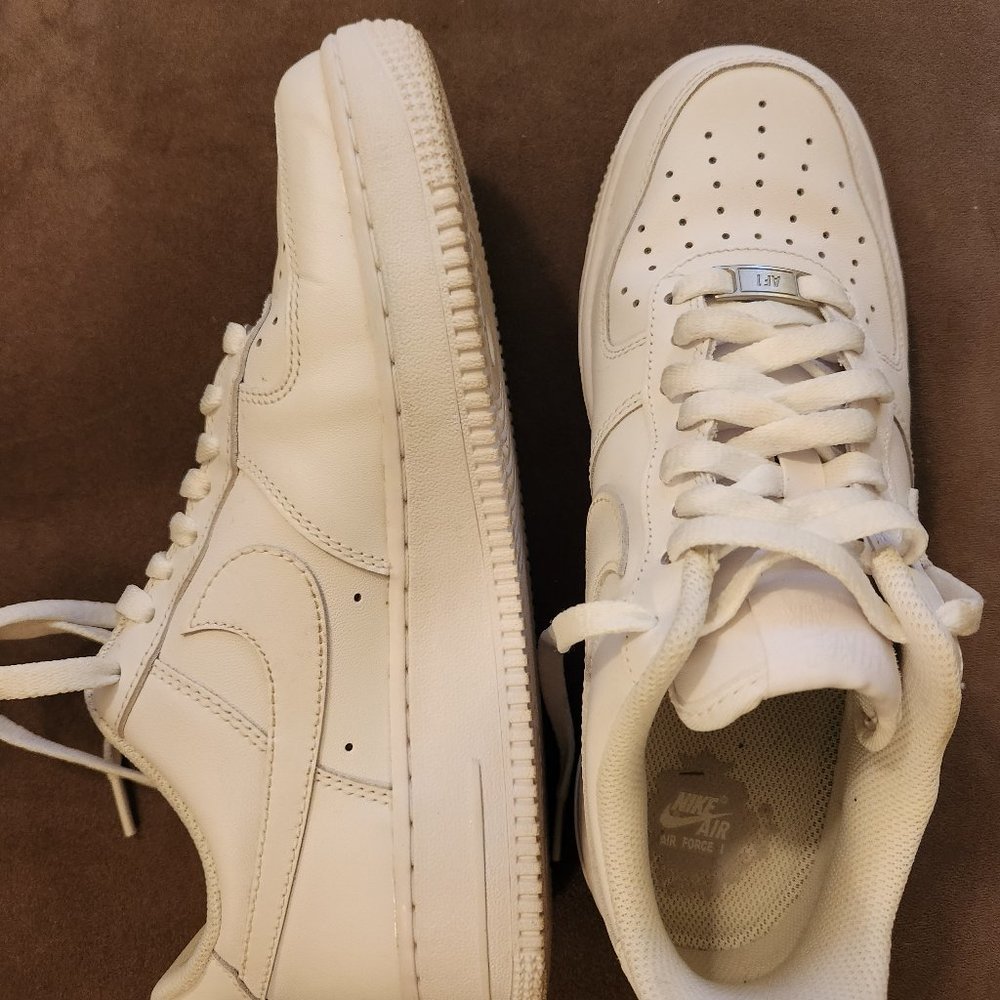 NIKE AIR FORCE 1 '07